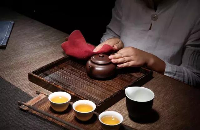 紫砂壶茶垢清洗方法介绍