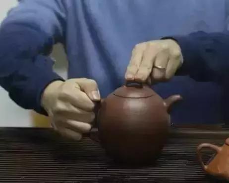 拿大容量紫砂壶方法-图片来源易壶网
