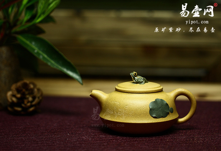 蒋蓉壶艺传人:陈晓云荷塘春色壶图片 蒋蓉壶艺传人:陈晓云荷塘春色壶图片