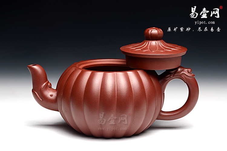 宜兴紫砂陶艺名人：冯盘军《菱花》紫砂壶图片
