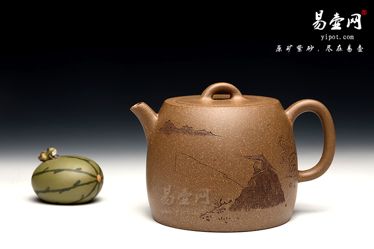 宜兴紫砂壶，黄龙山段泥紫砂壶，全手工紫砂壶鉴别，周荣华井栏壶图片