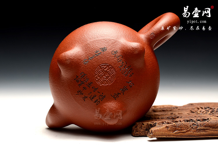 宜兴名家刻绘紫砂壶，朱鸿钧紫砂壶艺术，紫砂壶收藏价值如何