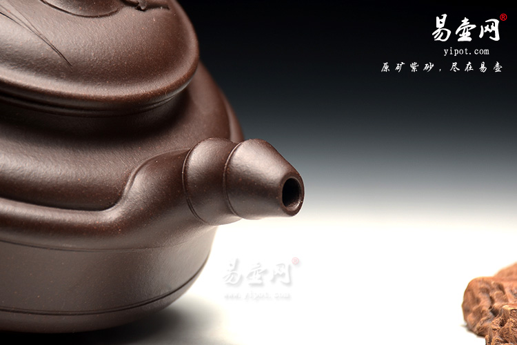 宜兴黄叶萍紫砂壶，双线竹鼓壶图片